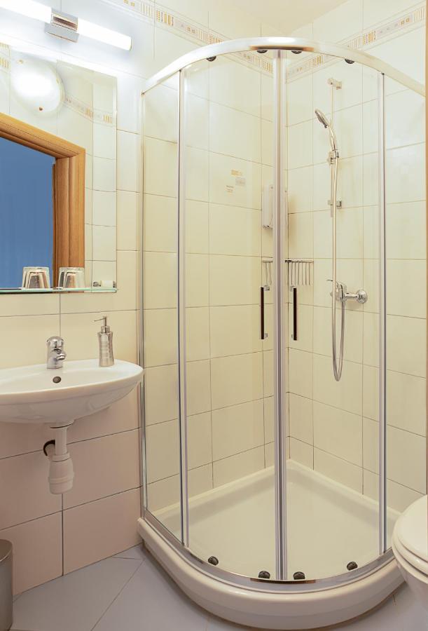 Rooms Gril Postojna Εξωτερικό φωτογραφία