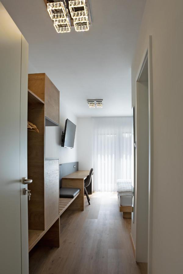 Rooms Gril Postojna Εξωτερικό φωτογραφία