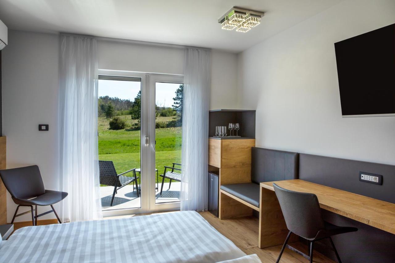 Rooms Gril Postojna Εξωτερικό φωτογραφία