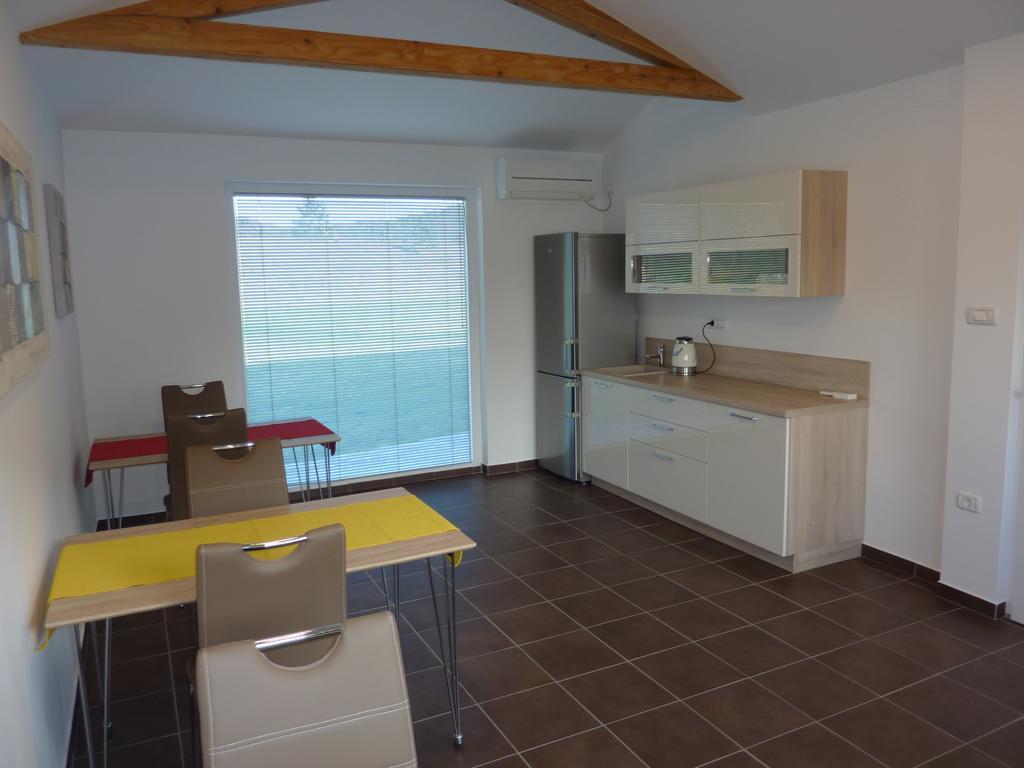 Rooms Gril Postojna Εξωτερικό φωτογραφία